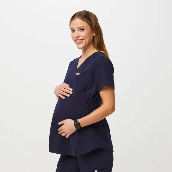 NWT Figs Octavia Hybrid Maternity Scrub Top - Picture 2 of 9